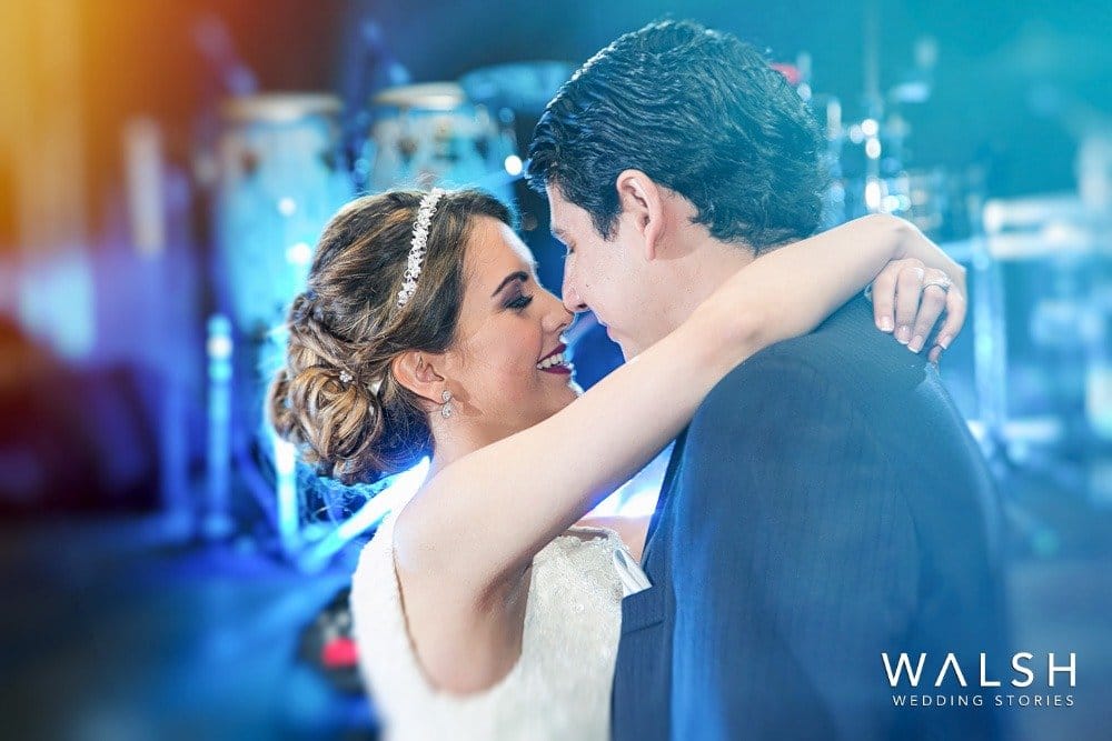 novios bailando en cerro santo domingo por rodolfo walsh