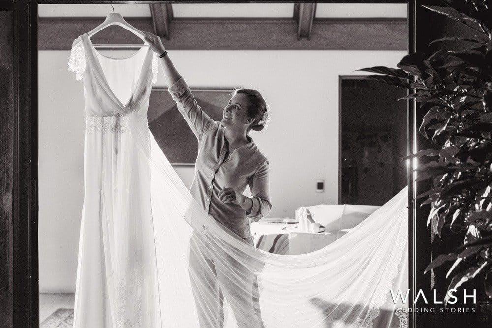 novia con su vestido- fotógrafo de bodas en San Salvador