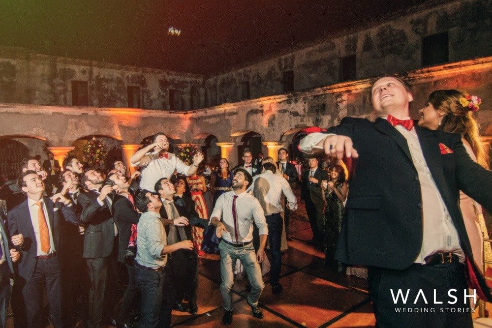 wedding photos in antigua guatemala