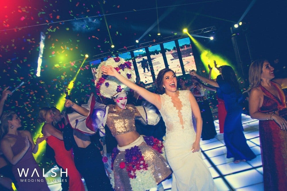 fotos de boda con carnaval cardedeu