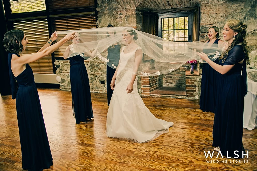 wedding photographers casa santo domingo-bride getting ready