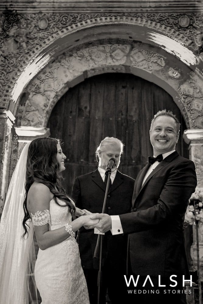 Fotógrafo de bodas en Antigua Guatemala. outdoor wedding Antigua Guatemala