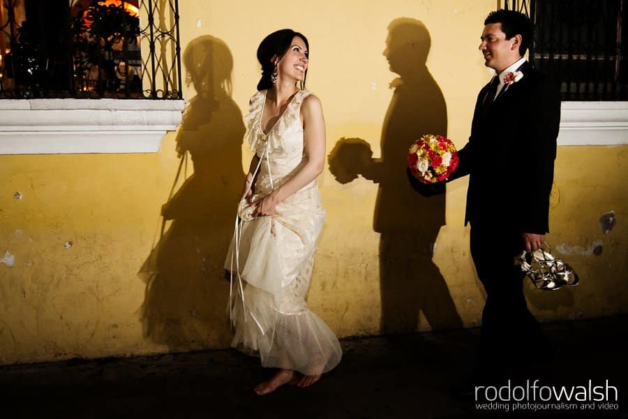 san-jose-el-viejo-antigua-guatemala-wedding-photographer-rodolfo-walsh (14) wedding photos streets of Antigua- antigua guatemala wedding photographer